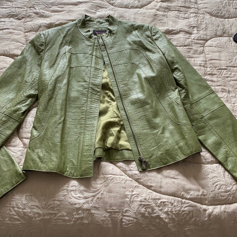 Like new green leather jacket